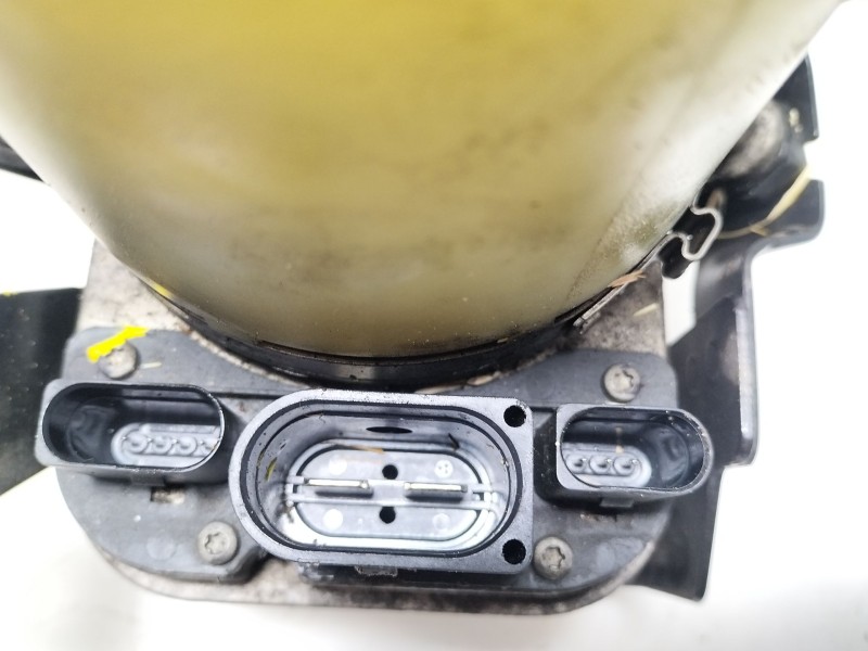 Recambio de bomba direccion para seat ibiza (6j5) 1.6 tdi referencia OEM IAM 6R0423156C  