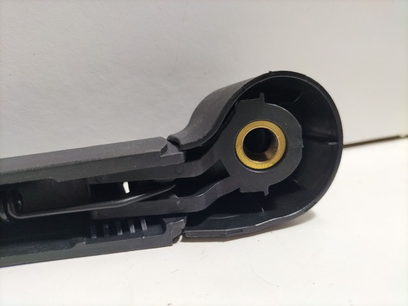 Recambio de brazo limpia trasero para volkswagen golf vi (5k1) 2.0 tdi referencia OEM IAM 5K6955427A  