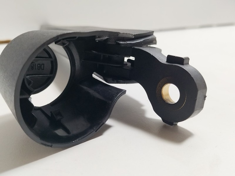 Recambio de brazo limpia trasero para volkswagen golf vi (5k1) 2.0 tdi referencia OEM IAM 5K6955427A  