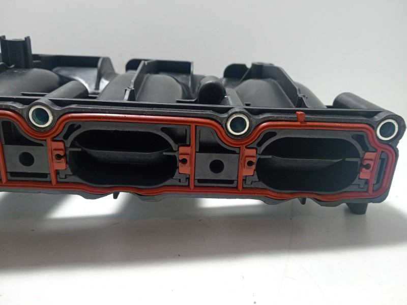 Recambio de colector admision para audi a5 (8t3) 2.0 tfsi referencia OEM IAM 06H133201AN  