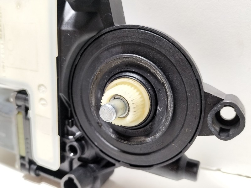 Recambio de motor elevalunas delantero izquierdo para seat ibiza v (kj1, kjg) 1.0 mpi referencia OEM IAM 2Q1959405E  