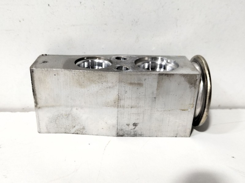 Recambio de valvula expansion para seat ibiza v (kj1, kjg) 1.0 mpi referencia OEM IAM 2Q0816679D  