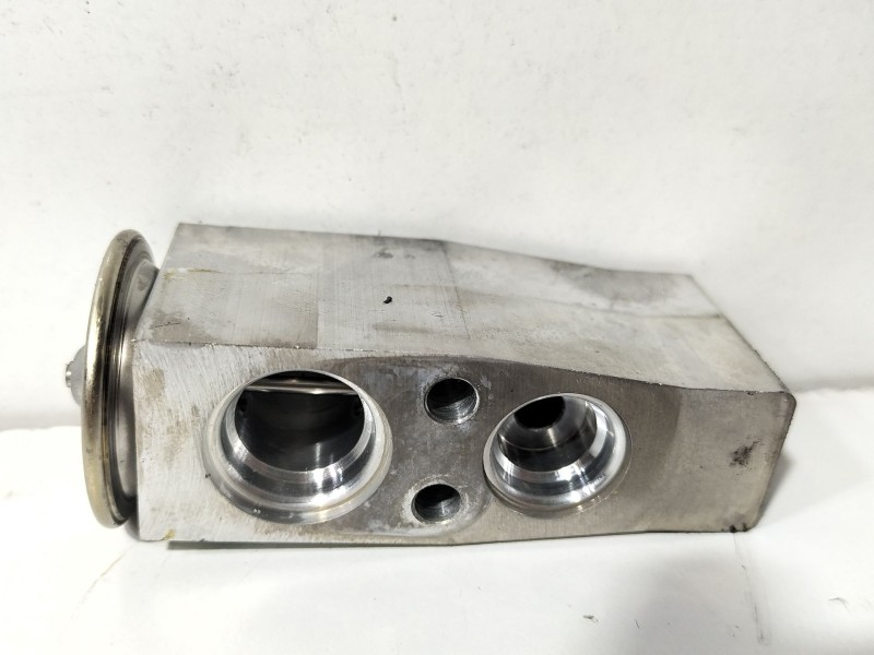 Recambio de valvula expansion para seat ibiza v (kj1, kjg) 1.0 mpi referencia OEM IAM 2Q0816679D  