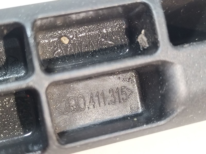 Recambio de tirante delantero derecho para seat ibiza v (kj1, kjg) 1.0 mpi referencia OEM IAM 2Q0411315  