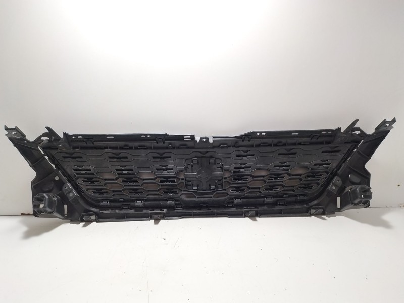 Recambio de rejilla delantera para seat ibiza v (kj1, kjg) 1.0 mpi referencia OEM IAM 6F0853654  