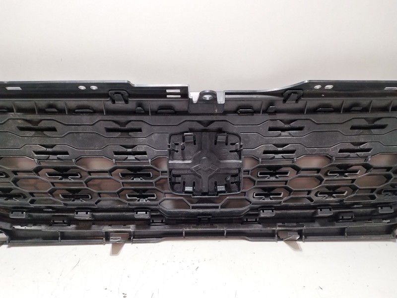 Recambio de rejilla delantera para seat ibiza v (kj1, kjg) 1.0 mpi referencia OEM IAM 6F0853654  