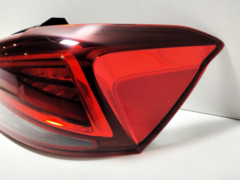 Recambio de piloto trasero derecho para seat ibiza v (kj1, kjg) 1.0 mpi referencia OEM IAM 6F0945208H  