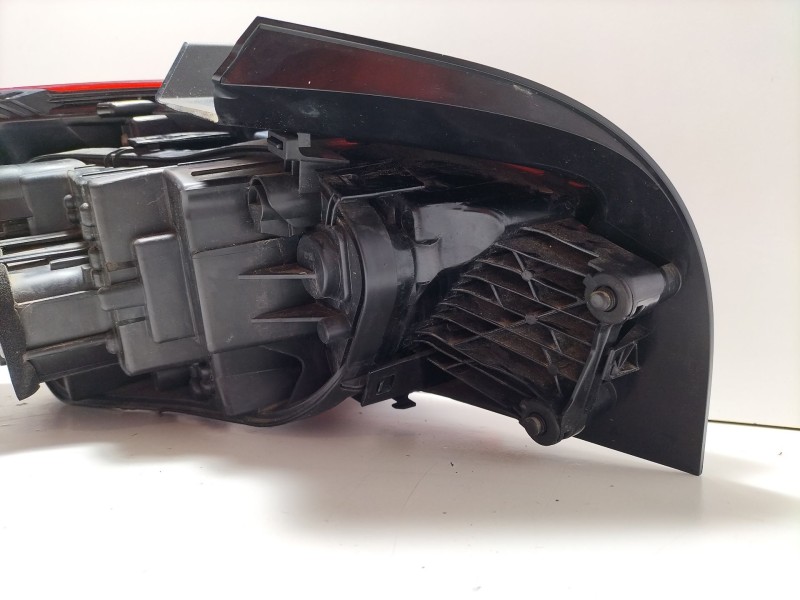 Recambio de piloto trasero derecho para seat ibiza v (kj1, kjg) 1.0 mpi referencia OEM IAM 6F0945208H  