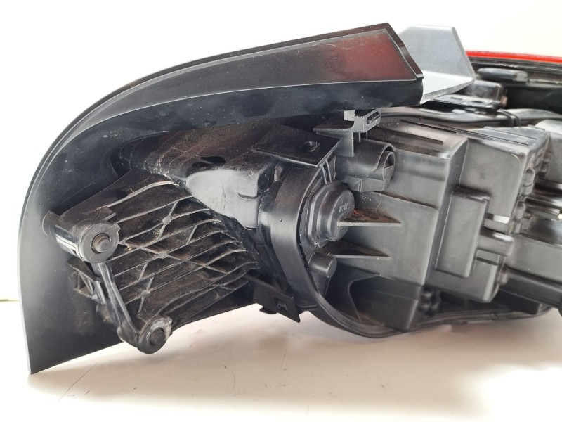 Recambio de piloto trasero izquierdo para seat ibiza v (kj1, kjg) 1.0 mpi referencia OEM IAM 6F0945207H  