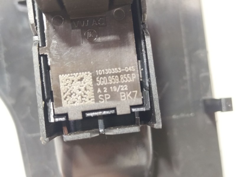 Recambio de mando elevalunas trasero derecho para seat ibiza v (kj1, kjg) 1.0 mpi referencia OEM IAM 5G0959855P  