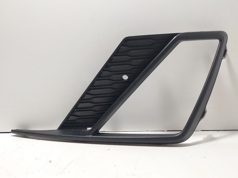 Recambio de rejilla paragolpes derecha para seat ibiza v (kj1, kjg) 1.0 mpi referencia OEM IAM 6F0853666A  