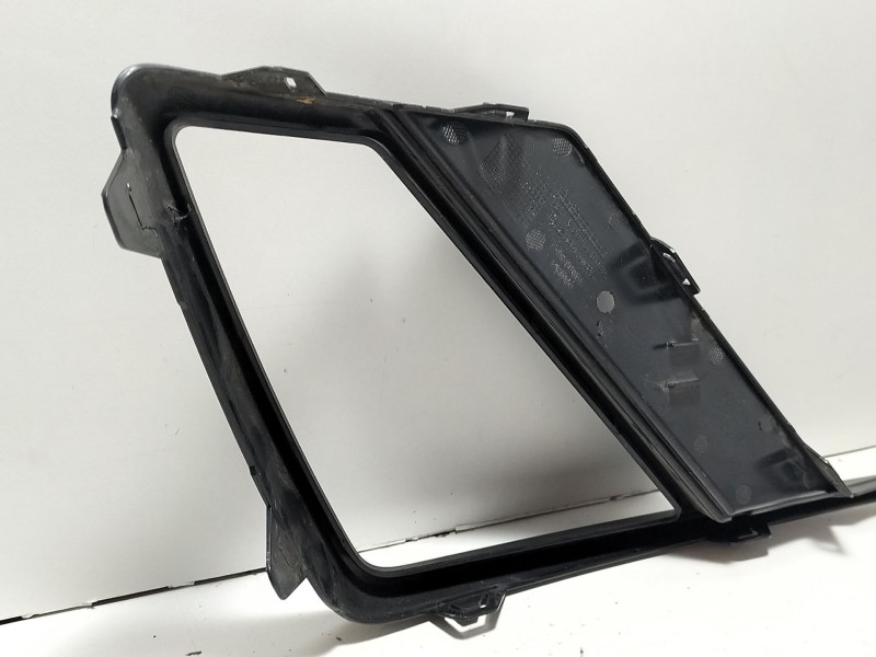 Recambio de rejilla paragolpes derecha para seat ibiza v (kj1, kjg) 1.0 mpi referencia OEM IAM 6F0853666A  