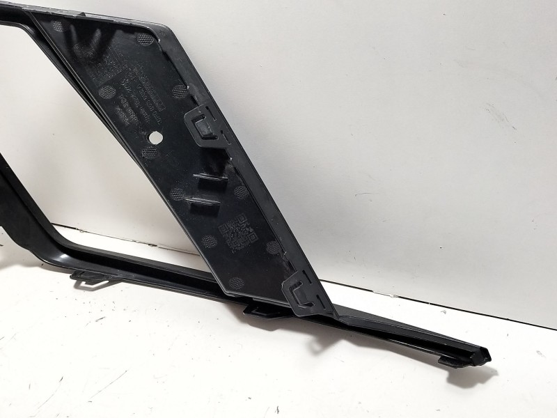 Recambio de rejilla paragolpes derecha para seat ibiza v (kj1, kjg) 1.0 mpi referencia OEM IAM 6F0853666A  
