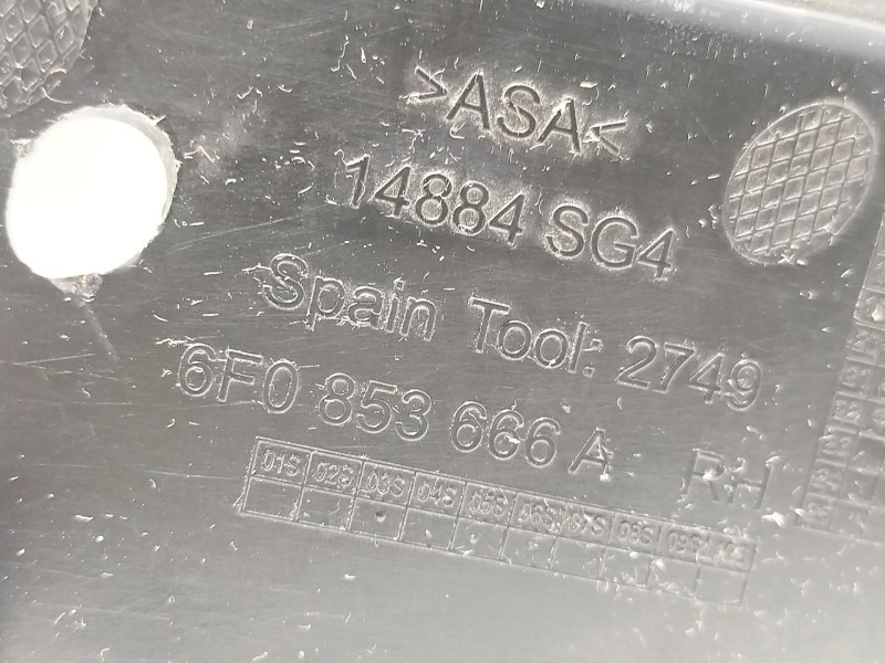 Recambio de rejilla paragolpes derecha para seat ibiza v (kj1, kjg) 1.0 mpi referencia OEM IAM 6F0853666A  