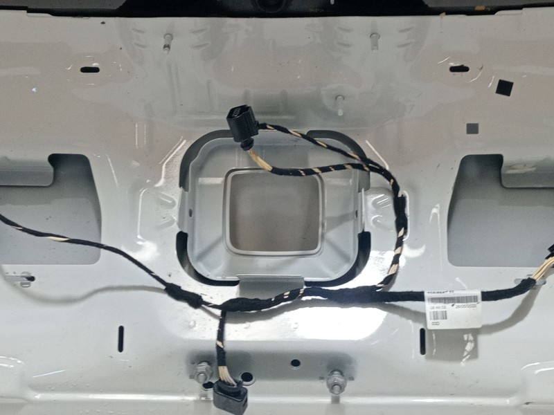 Recambio de porton trasero para seat ibiza v (kj1, kjg) 1.0 mpi referencia OEM IAM 6F0827023E  