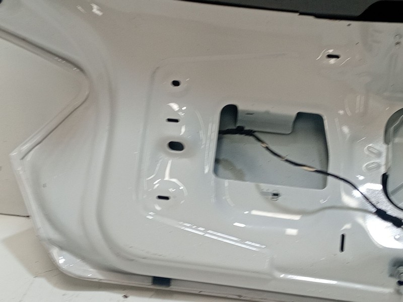 Recambio de porton trasero para seat ibiza v (kj1, kjg) 1.0 mpi referencia OEM IAM 6F0827023E  