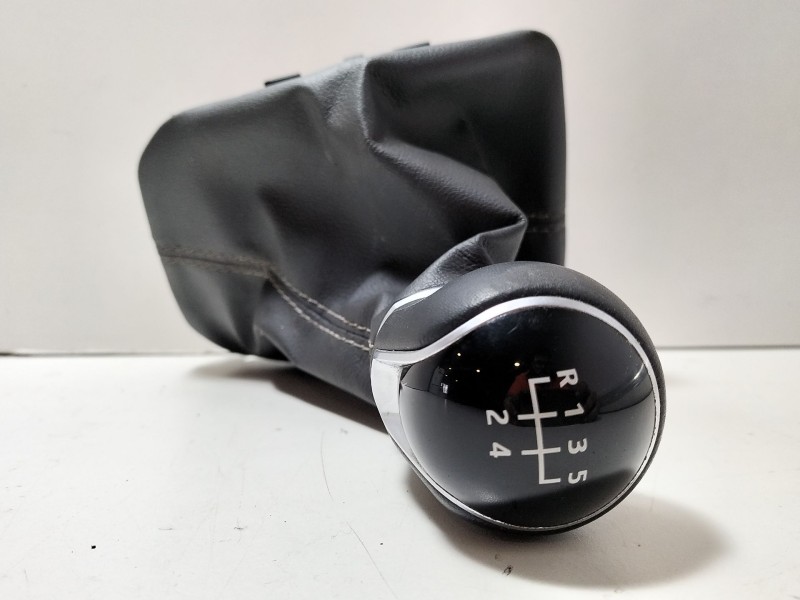 Recambio de pomo palanca cambio para seat ibiza v (kj1, kjg) 1.0 mpi referencia OEM IAM 6F071111T BOQ  