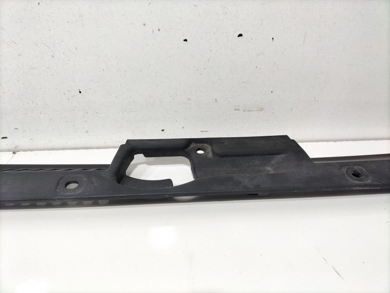 Recambio de molduras delanteras para seat ibiza v (kj1, kjg) 1.0 mpi referencia OEM IAM 6F0853655D  