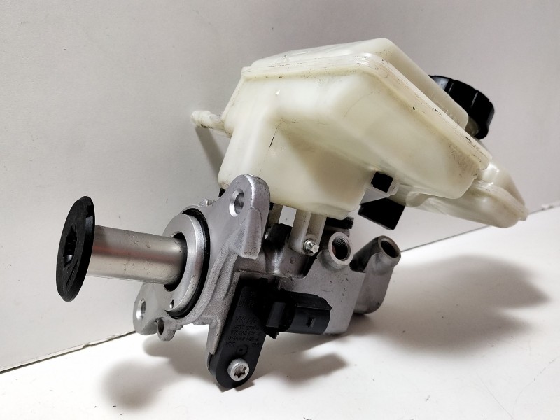 Recambio de bomba freno para seat ibiza v (kj1, kjg) 1.0 mpi referencia OEM IAM 2Q1611301A  