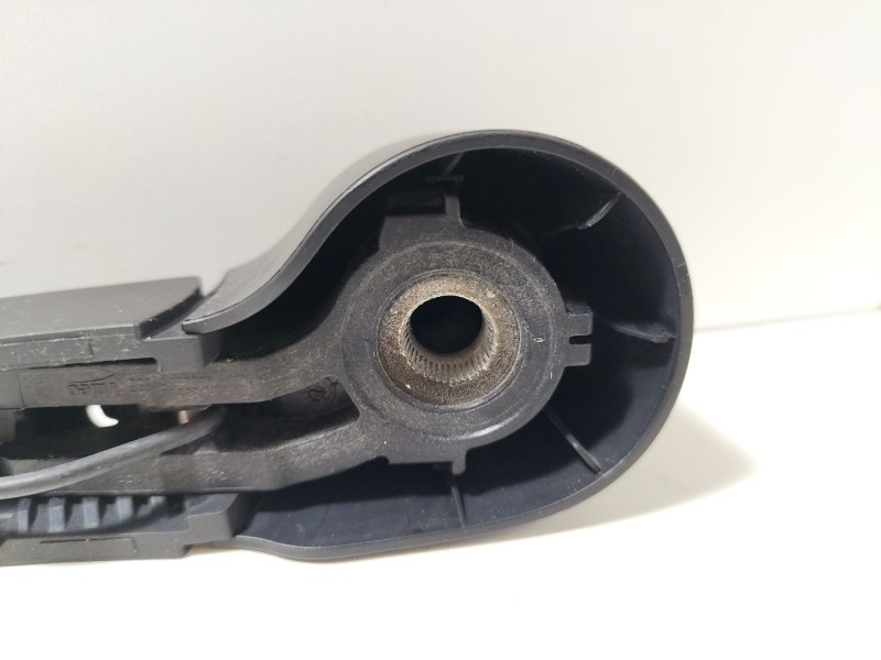 Recambio de brazo limpia trasero para seat ibiza v (kj1, kjg) 1.0 mpi referencia OEM IAM 6F0955704A  