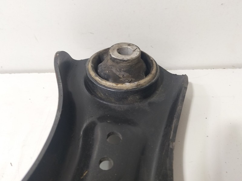 Recambio de brazo suspension inferior delantero izquierdo para seat ibiza v (kj1, kjg) 1.0 mpi referencia OEM IAM 2Q0407151D  