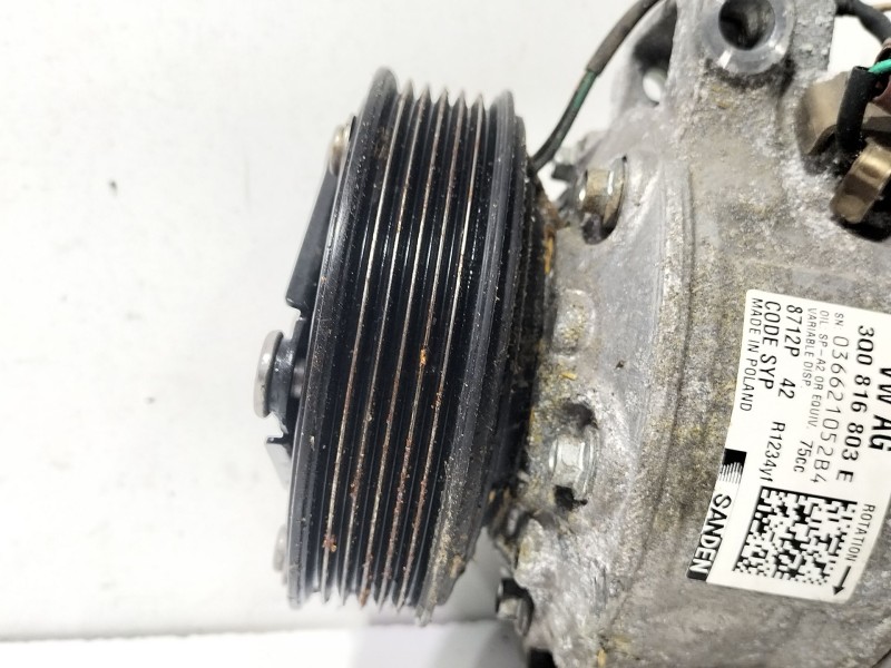 Recambio de compresor aire acondicionado para seat ibiza v (kj1, kjg) 1.0 mpi referencia OEM IAM 3Q0816803E  