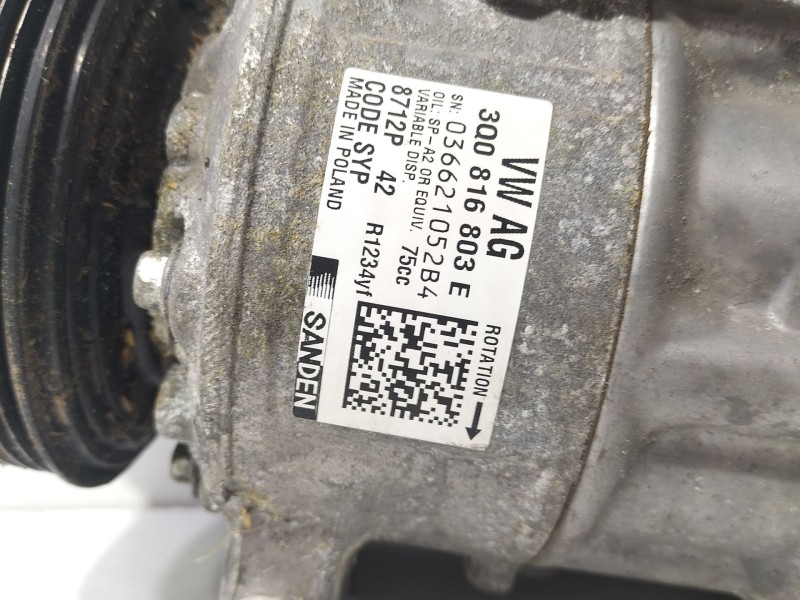 Recambio de compresor aire acondicionado para seat ibiza v (kj1, kjg) 1.0 mpi referencia OEM IAM 3Q0816803E  