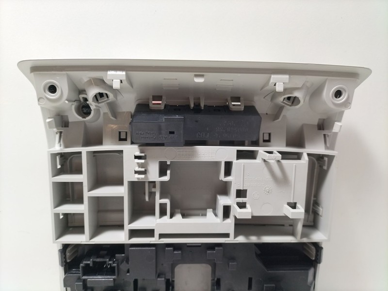 Recambio de luz interior para seat ibiza v (kj1, kjg) 1.0 mpi referencia OEM IAM 3V0868487C  