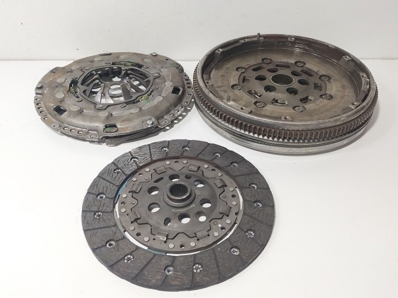 Recambio de kit embrague para seat altea xl (5p5) 1.9 tdi referencia OEM IAM 123042610  