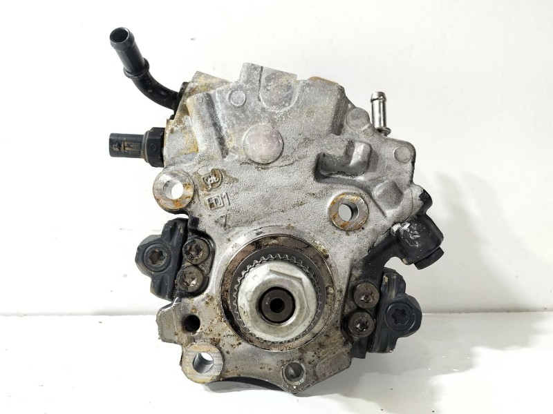 Recambio de bomba inyeccion para mercedes-benz clase b (w246) b 200 cdi be (246.201) referencia OEM IAM A6510701801  