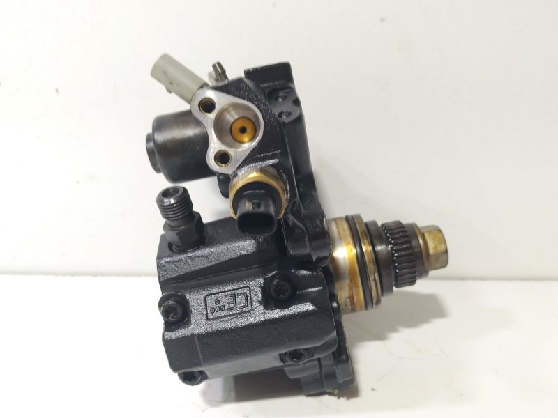 Recambio de bomba inyeccion para mercedes-benz clase c (w204) berlina c 200 cdi blueefficiency (204.001) referencia OEM IAM A651