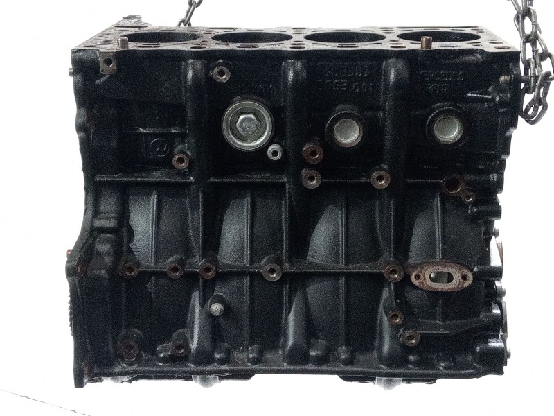 Recambio de bloque para mercedes-benz clase c (w205) c 200 d (205.007) referencia OEM IAM 651913  