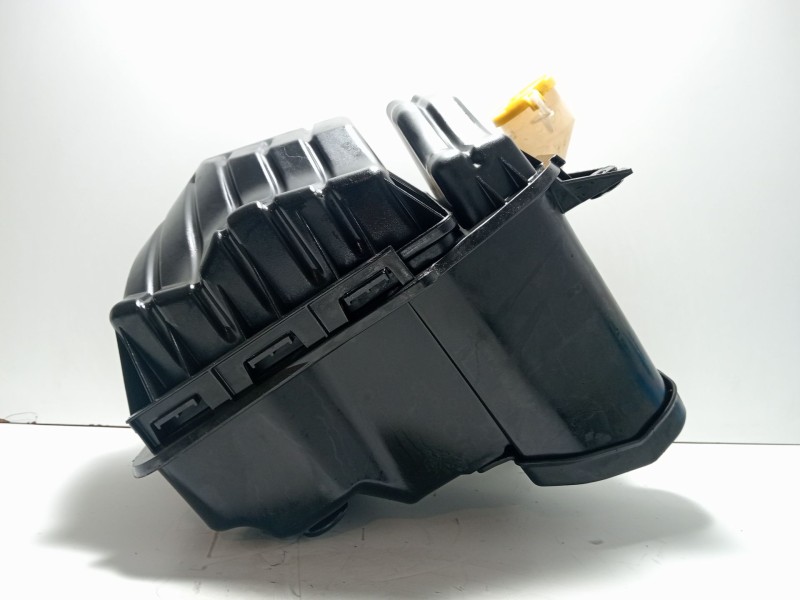 Recambio de caja filtro aire para chrysler voyager iv (rg, rs) 2.5 crd referencia OEM IAM 04861388AA  