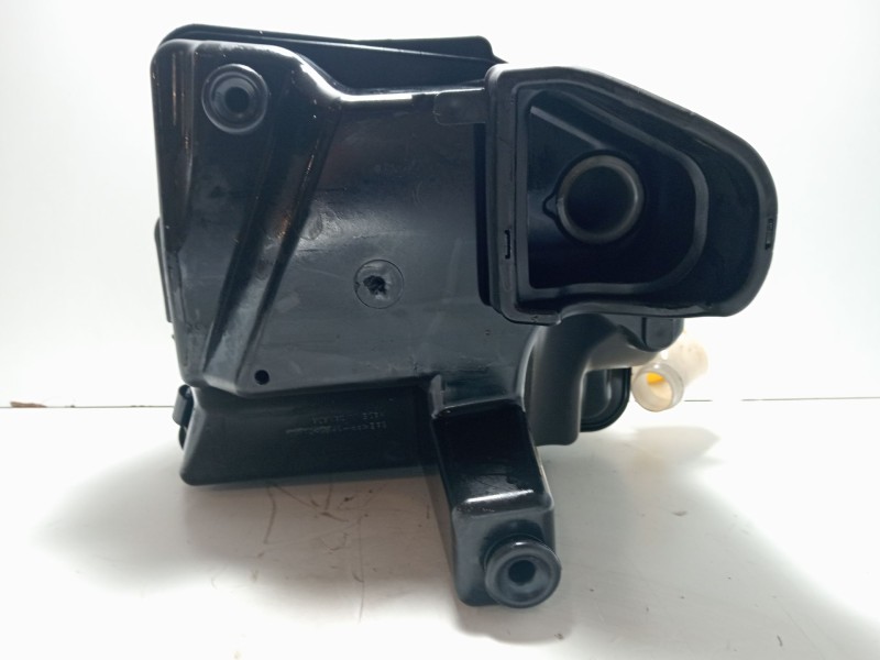 Recambio de caja filtro aire para chrysler voyager iv (rg, rs) 2.5 crd referencia OEM IAM 04861388AA  