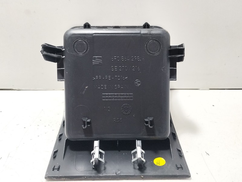 Recambio de moldura para seat ibiza v (kj1, kjg) 1.0 mpi referencia OEM IAM 6F0864298A  