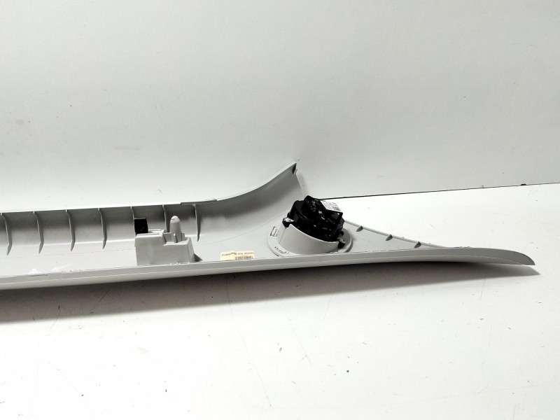 Recambio de moldura para seat ibiza v (kj1, kjg) 1.0 mpi referencia OEM IAM 6F0867233C  