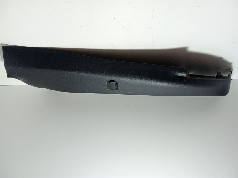 Recambio de moldura para seat ibiza v (kj1, kjg) 1.0 mpi referencia OEM IAM 6F0867766  