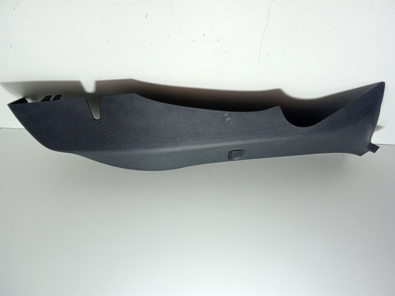 Recambio de moldura para seat ibiza v (kj1, kjg) 1.0 mpi referencia OEM IAM 6F0867766  