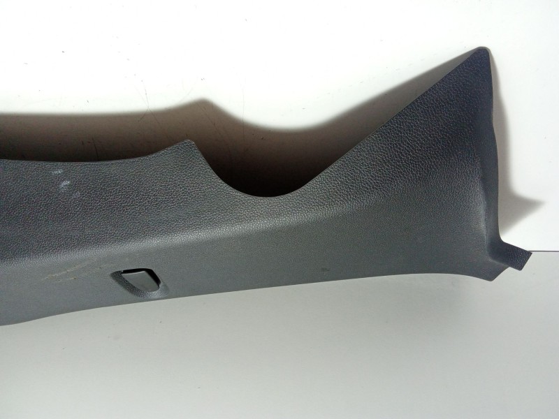 Recambio de moldura para seat ibiza v (kj1, kjg) 1.0 mpi referencia OEM IAM 6F0867766  