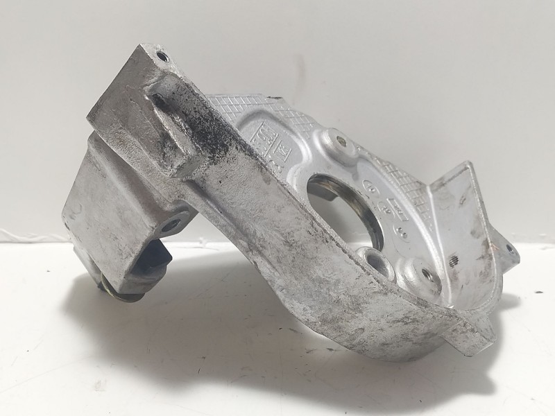 Recambio de soporte motor para citroën c5 i (dc_) 2.0 hdi (dcrhzb, dcrhze) referencia OEM IAM 96365905  