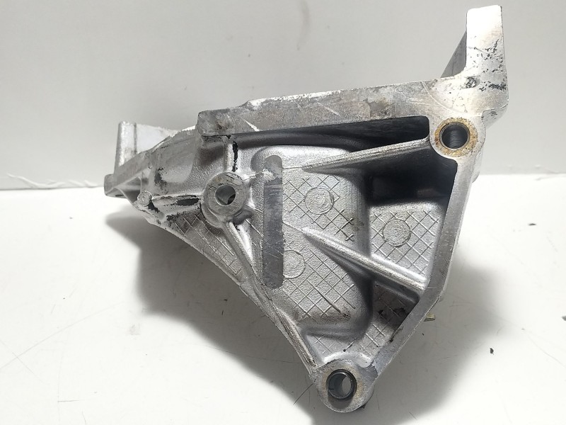 Recambio de soporte motor para citroën c5 i (dc_) 2.0 hdi (dcrhzb, dcrhze) referencia OEM IAM 96365905  
