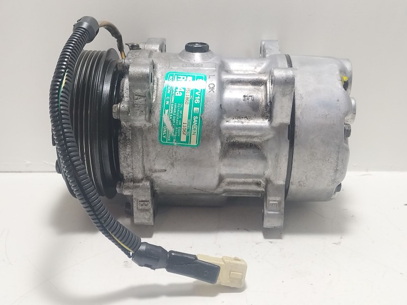 Recambio de compresor aire acondicionado para citroën berlingo 1.9 d sx familiar referencia OEM IAM 1106F  