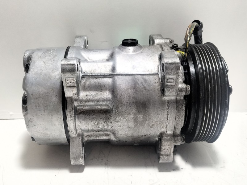 Recambio de compresor aire acondicionado para citroën berlingo 1.9 d sx familiar referencia OEM IAM 1106F  