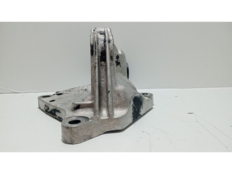 Recambio de soporte motor trasero para peugeot 307 sw (3h) 2.0 hdi 135 referencia OEM IAM 96358893  