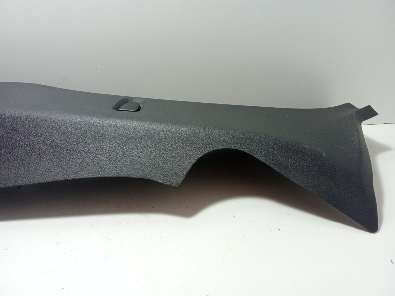 Recambio de moldura para seat ibiza v (kj1, kjg) 1.0 mpi referencia OEM IAM 6F0867765  