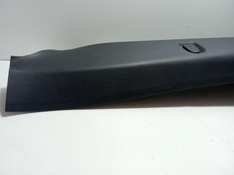 Recambio de moldura para seat ibiza v (kj1, kjg) 1.0 mpi referencia OEM IAM 6F0867765  