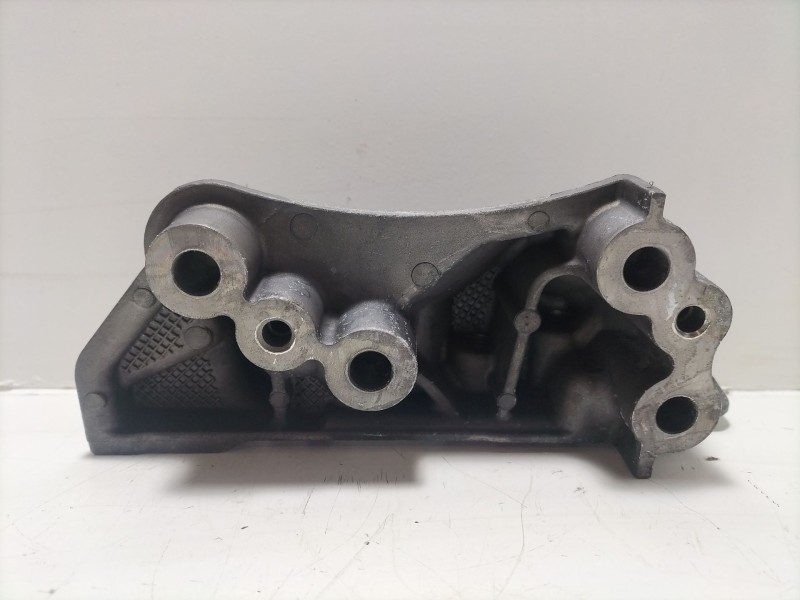 Recambio de soporte motor para opel grandland / grandland x (a18, p1uo) 1.5 turbo d (75) referencia OEM IAM 9810967480  