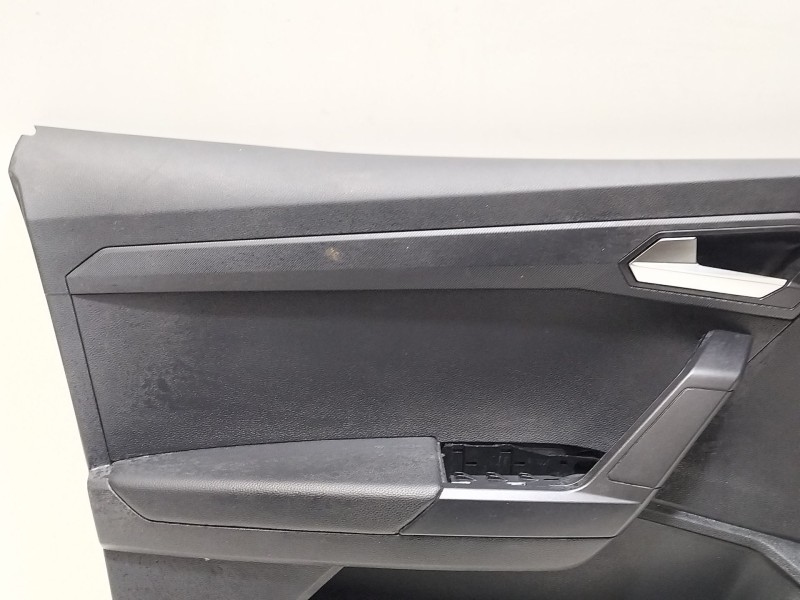 Recambio de guarnecido puerta delantera izquierda para seat ibiza v (kj1, kjg) 1.0 mpi referencia OEM IAM 6F0867131  