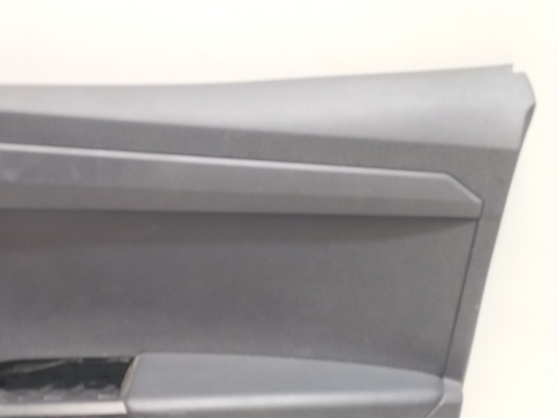 Recambio de guarnecido puerta delantera derecha para seat ibiza v (kj1, kjg) 1.0 mpi referencia OEM IAM 6F0867132  