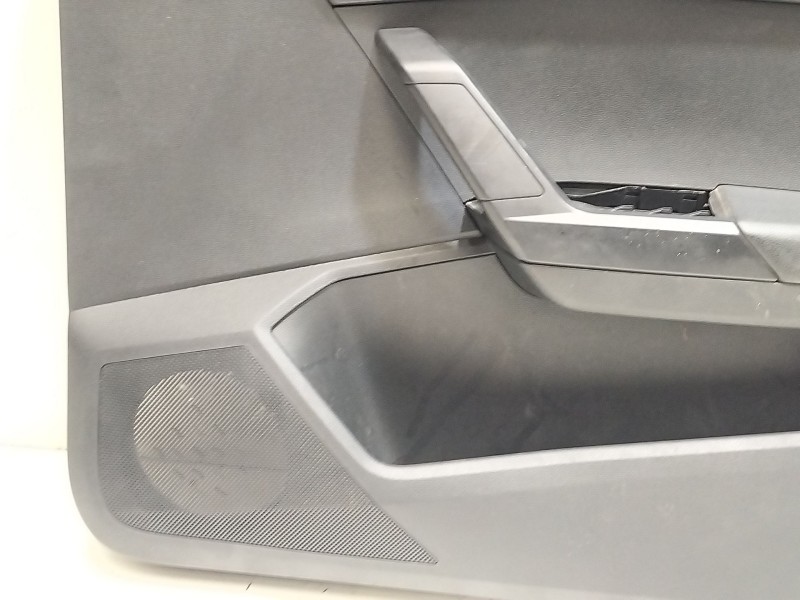 Recambio de guarnecido puerta delantera derecha para seat ibiza v (kj1, kjg) 1.0 mpi referencia OEM IAM 6F0867132  